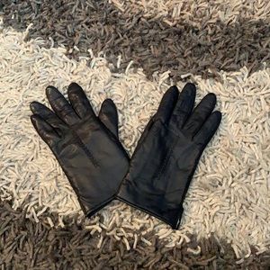 Vintage black leather gloves size M acrylic lined good cond